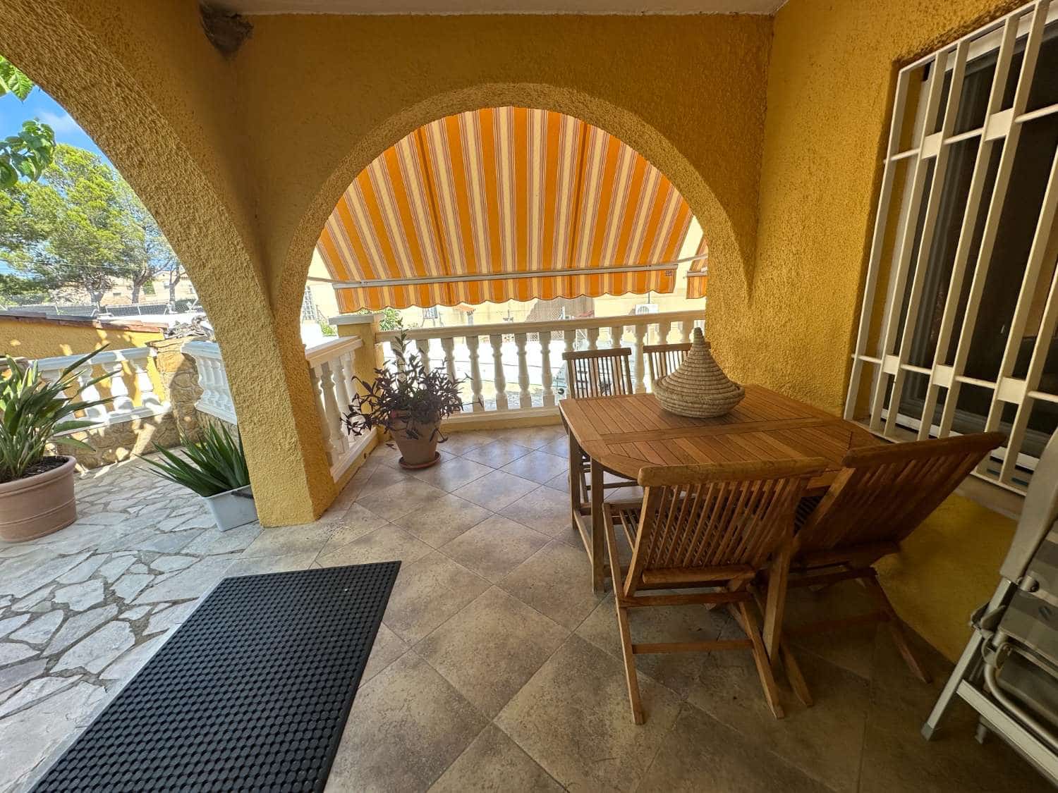 3 sovrum Villa till salu i L'Ametlla de Mar med pool - 395 000 € (Ref: 9132157)