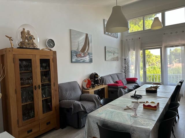 4 bedroom Villa for sale in Pratdip with garage - € 245,000 (Ref: 9162075)