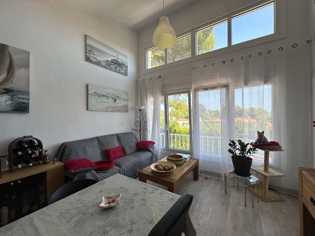 4 bedroom Villa for sale in Pratdip with garage - € 245,000 (Ref: 9162075)