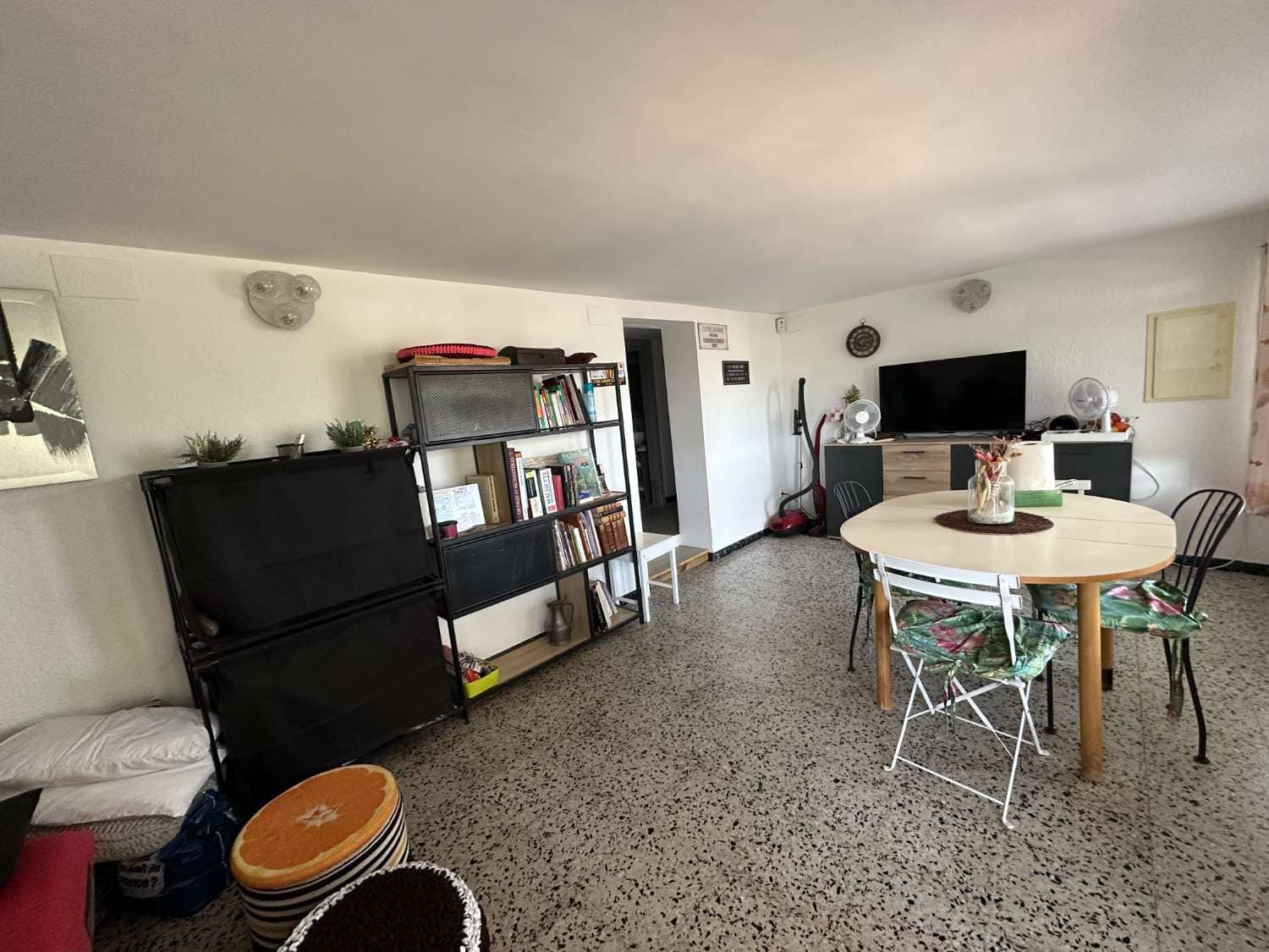 4 soveværelse Villa til salg i Pratdip med garage - € 245.000 (Ref: 9162075)