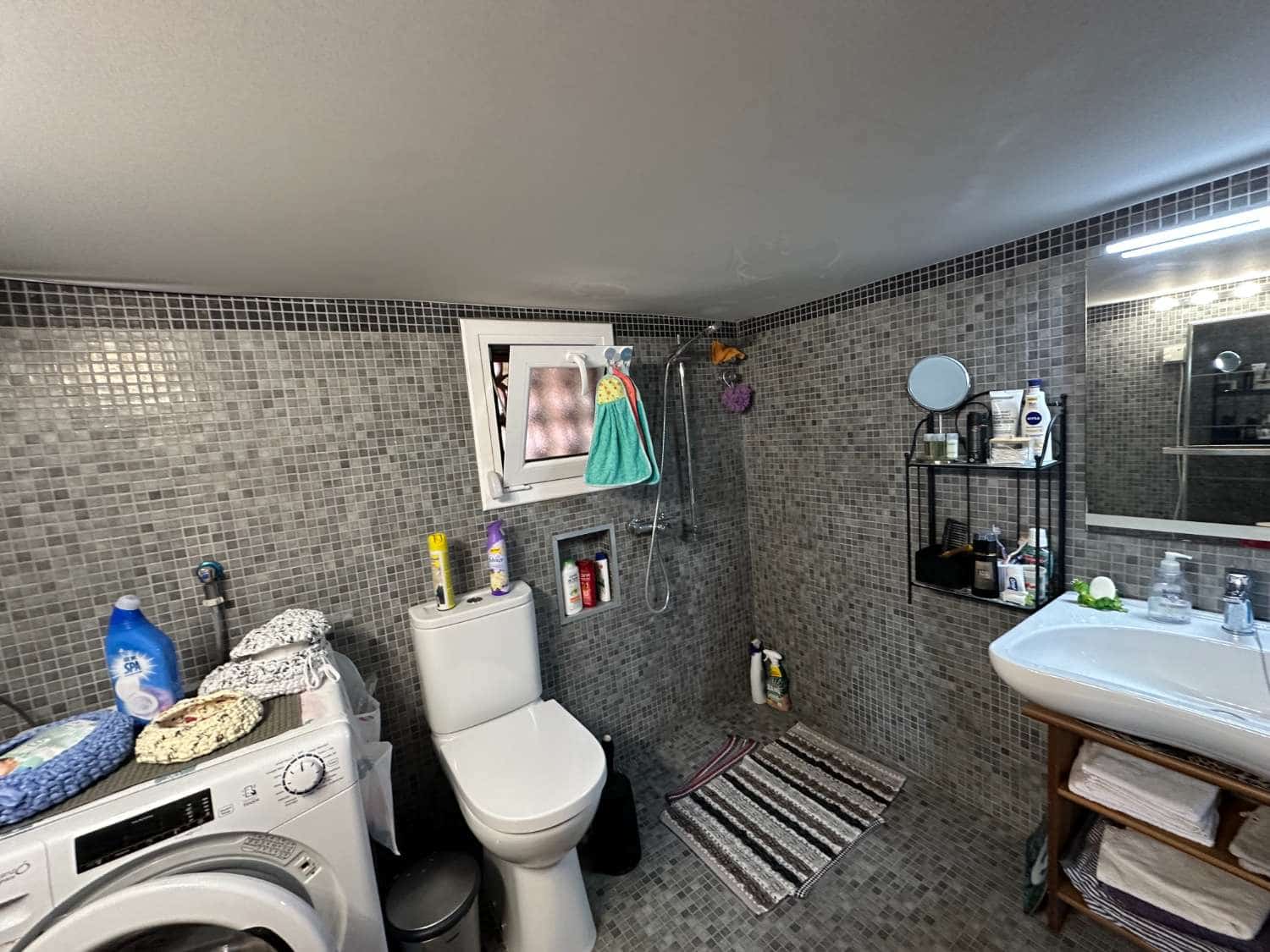 4 soveværelse Villa til salg i Pratdip med garage - € 245.000 (Ref: 9162075)