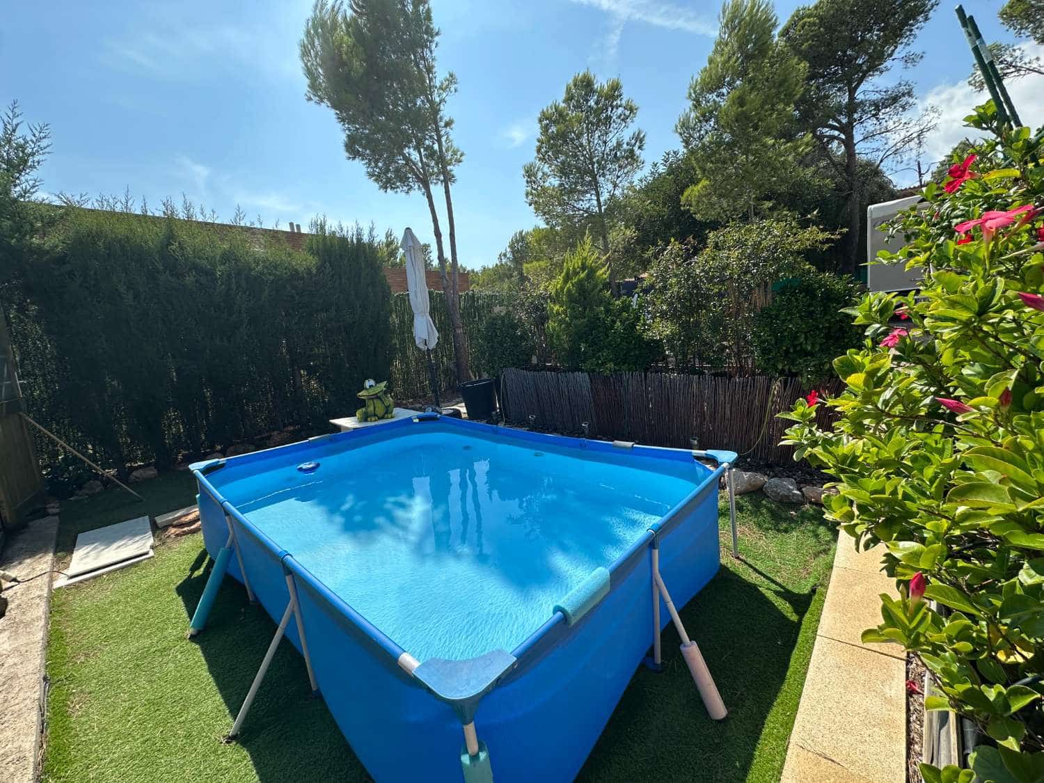 4 soveværelse Villa til salg i Pratdip med garage - € 245.000 (Ref: 9162075)