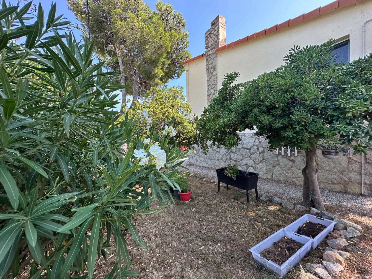 4 soveværelse Villa til salg i Pratdip med garage - € 245.000 (Ref: 9162075)