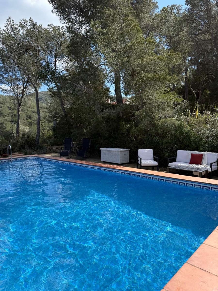 5 soveværelse Byhus til salg i Pratdip med swimmingpool - € 425.000 (Ref: 9166821)