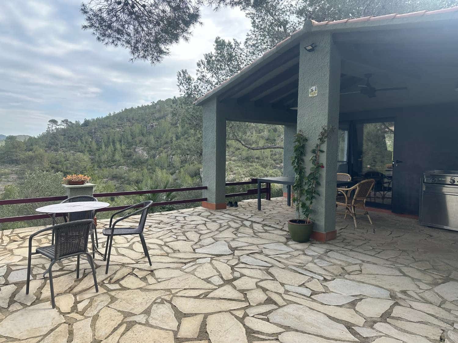 5 soveværelse Byhus til salg i Pratdip med swimmingpool - € 425.000 (Ref: 9166821)