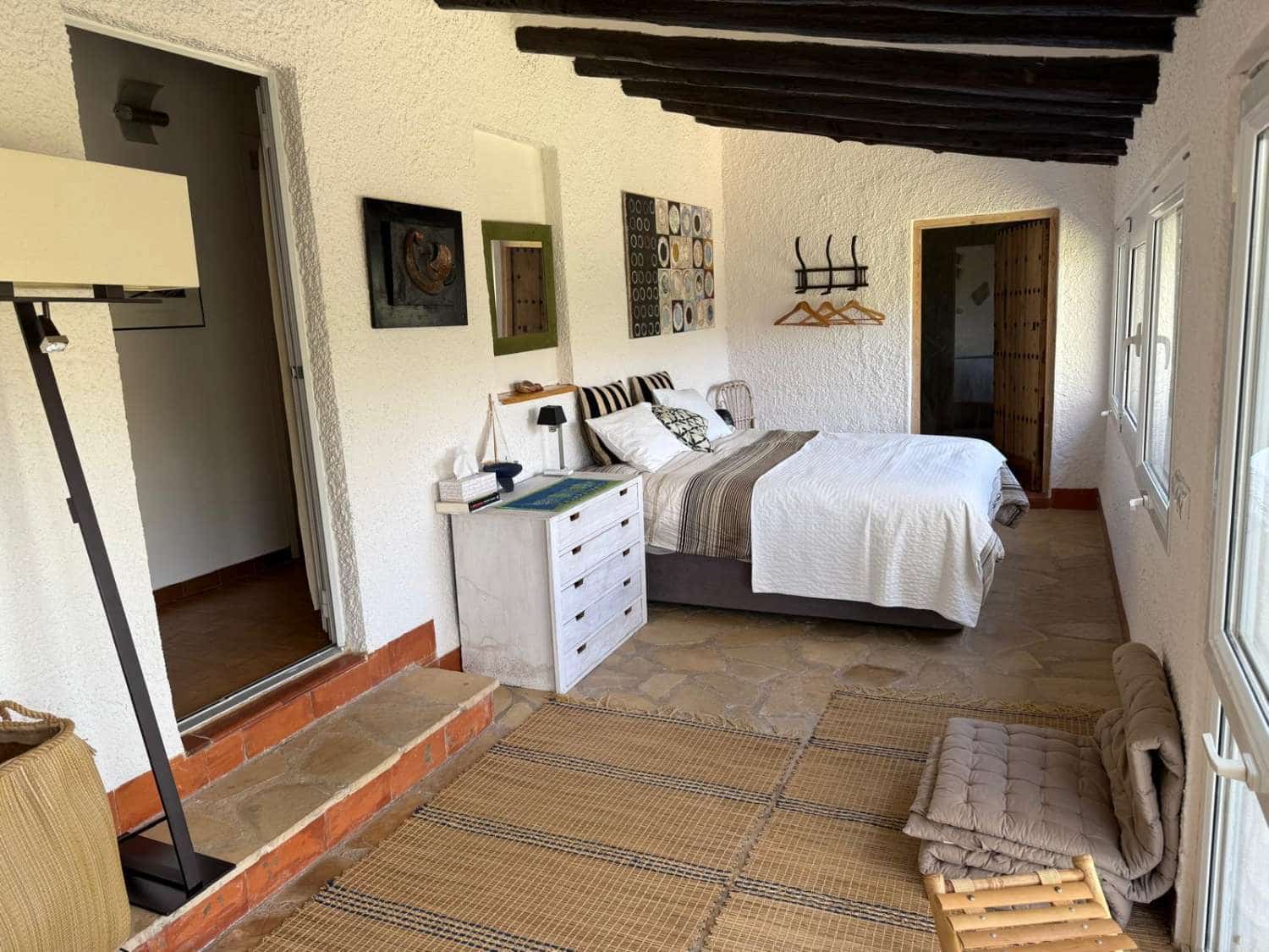 5 soveværelse Byhus til salg i Pratdip med swimmingpool - € 425.000 (Ref: 9166821)