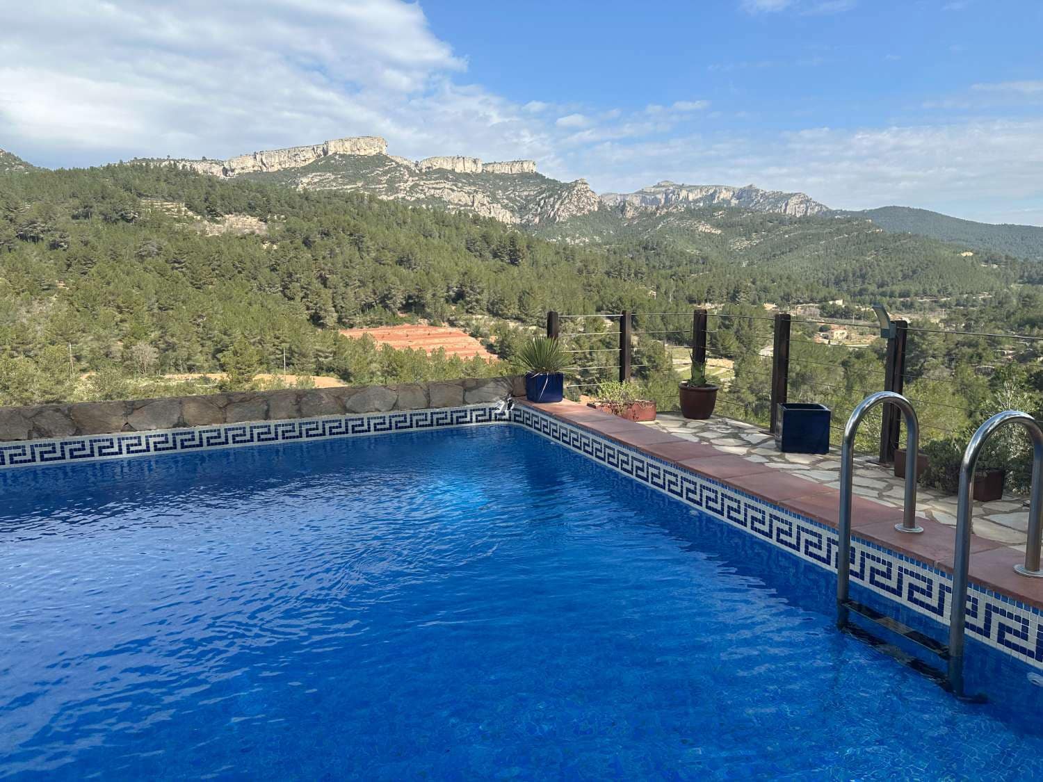 5 soveværelse Byhus til salg i Pratdip med swimmingpool - € 425.000 (Ref: 9166821)