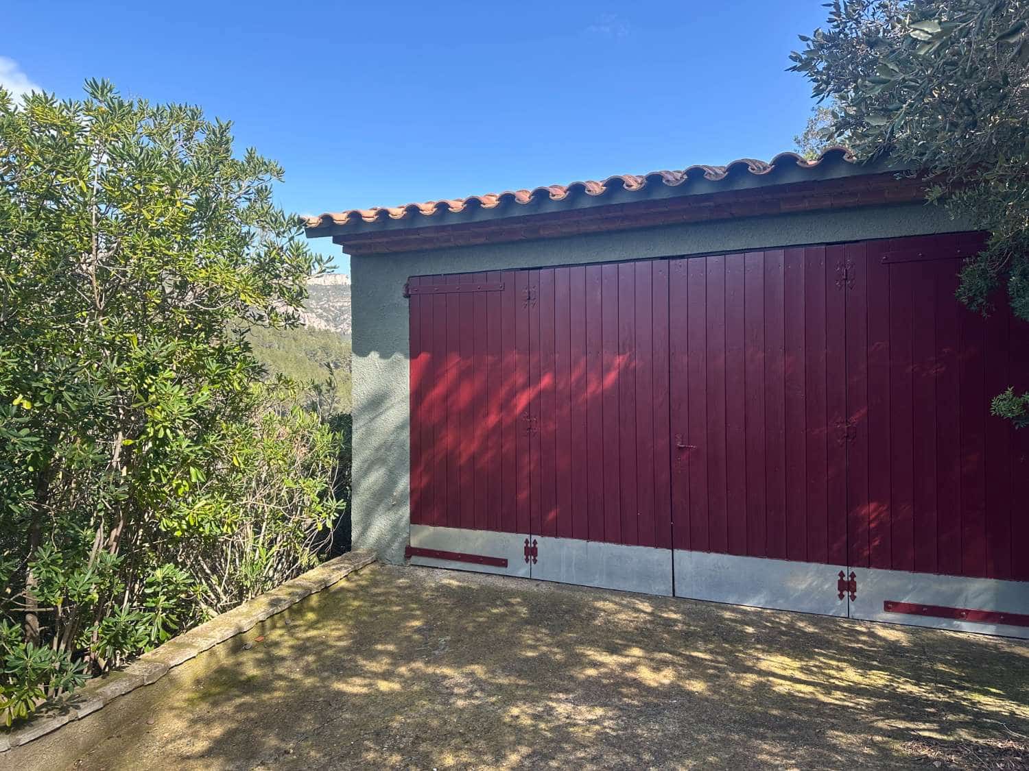 5 soveværelse Byhus til salg i Pratdip med swimmingpool - € 425.000 (Ref: 9166821)