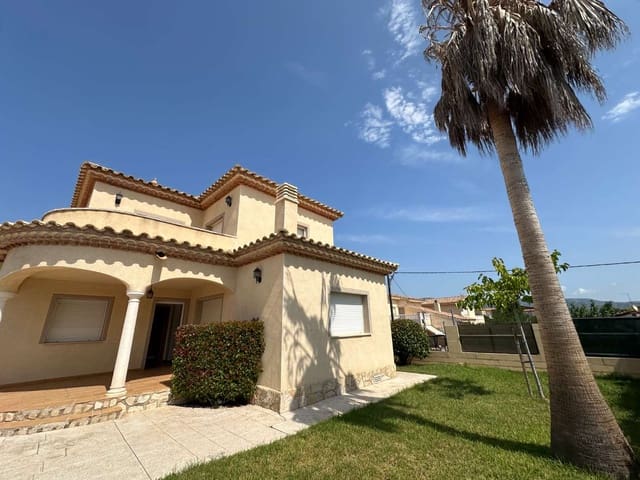 4 soverom Villa til salgs i L'Ametlla de Mar med svømmebasseng garasje - € 350 000 (Ref: 9183329)