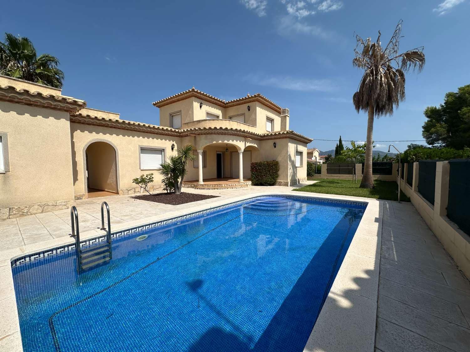 4 soverom Villa til salgs i L'Ametlla de Mar med svømmebasseng garasje - € 350 000 (Ref: 9183329)