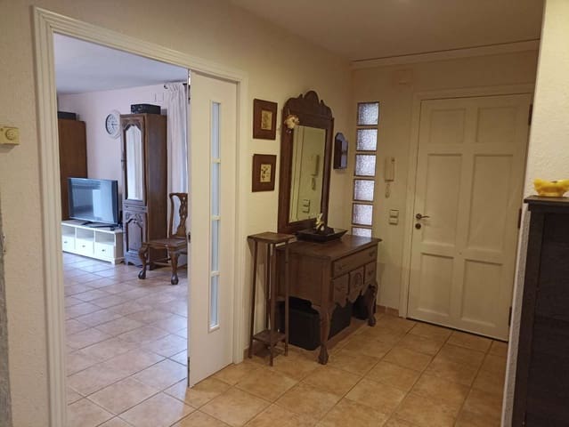 Pareado de 5 habitaciones en Salou en venta - 420.000 € (Ref: 9188122)