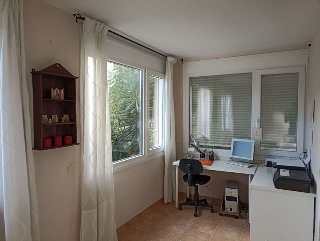 Pareado de 5 habitaciones en Salou en venta - 420.000 € (Ref: 9188122)