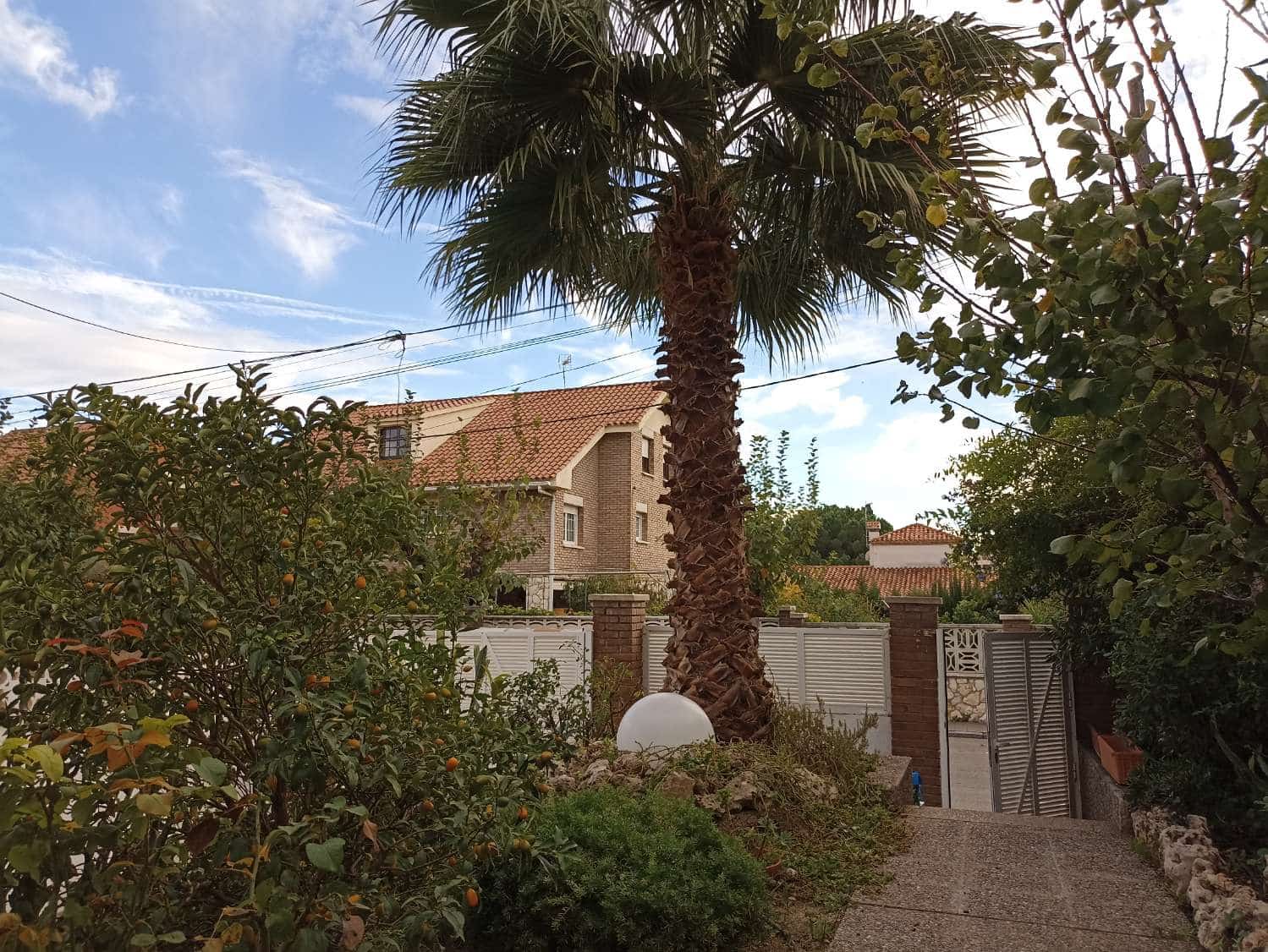 5 soveværelse Semi-Rækkehus til salg i Salou - € 420.000 (Ref: 9188122)