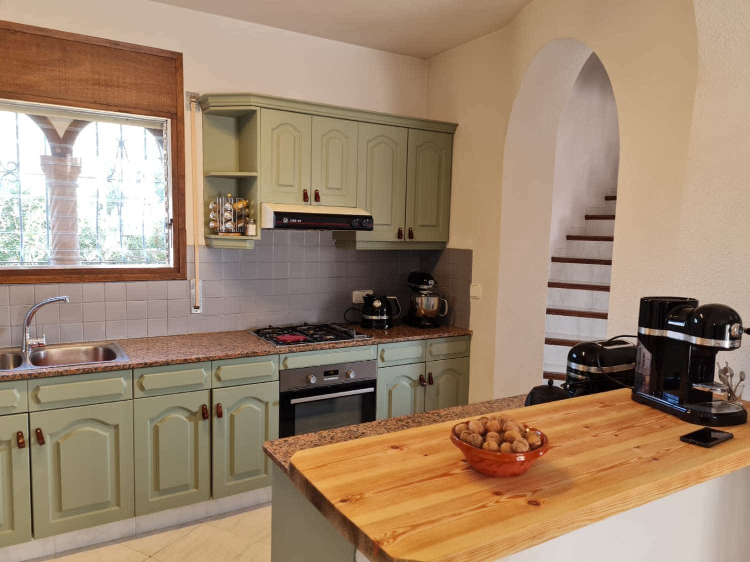 3 makuuhuone Huvila myytävänä paikassa L'Ametlla de Mar mukana uima-altaan 
autotalli - 480 000 € (Ref: 9276156)