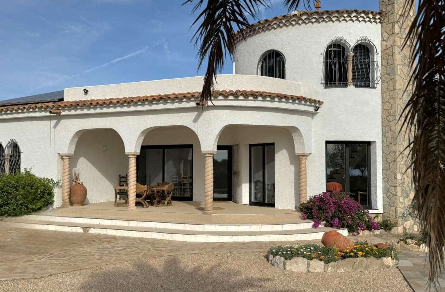 3 makuuhuone Huvila myytävänä paikassa L'Ametlla de Mar mukana uima-altaan 
autotalli - 480 000 € (Ref: 9276156)