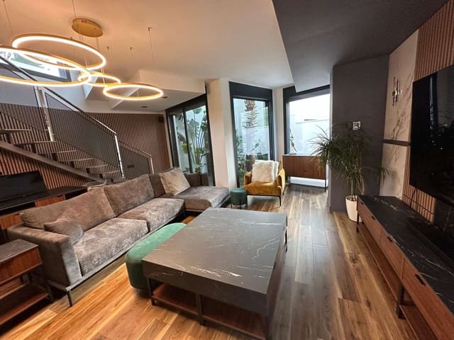 3 bedroom Villa for sale in L'Ametlla de Mar with pool - € 675,000 (Ref: 9344412)