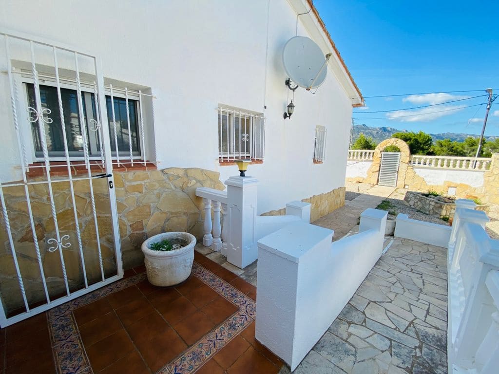 4 chambre Villa/Maison à vendre à L'Ametlla de Mar avec piscine garage - 285 000 € (Ref: 9347004)