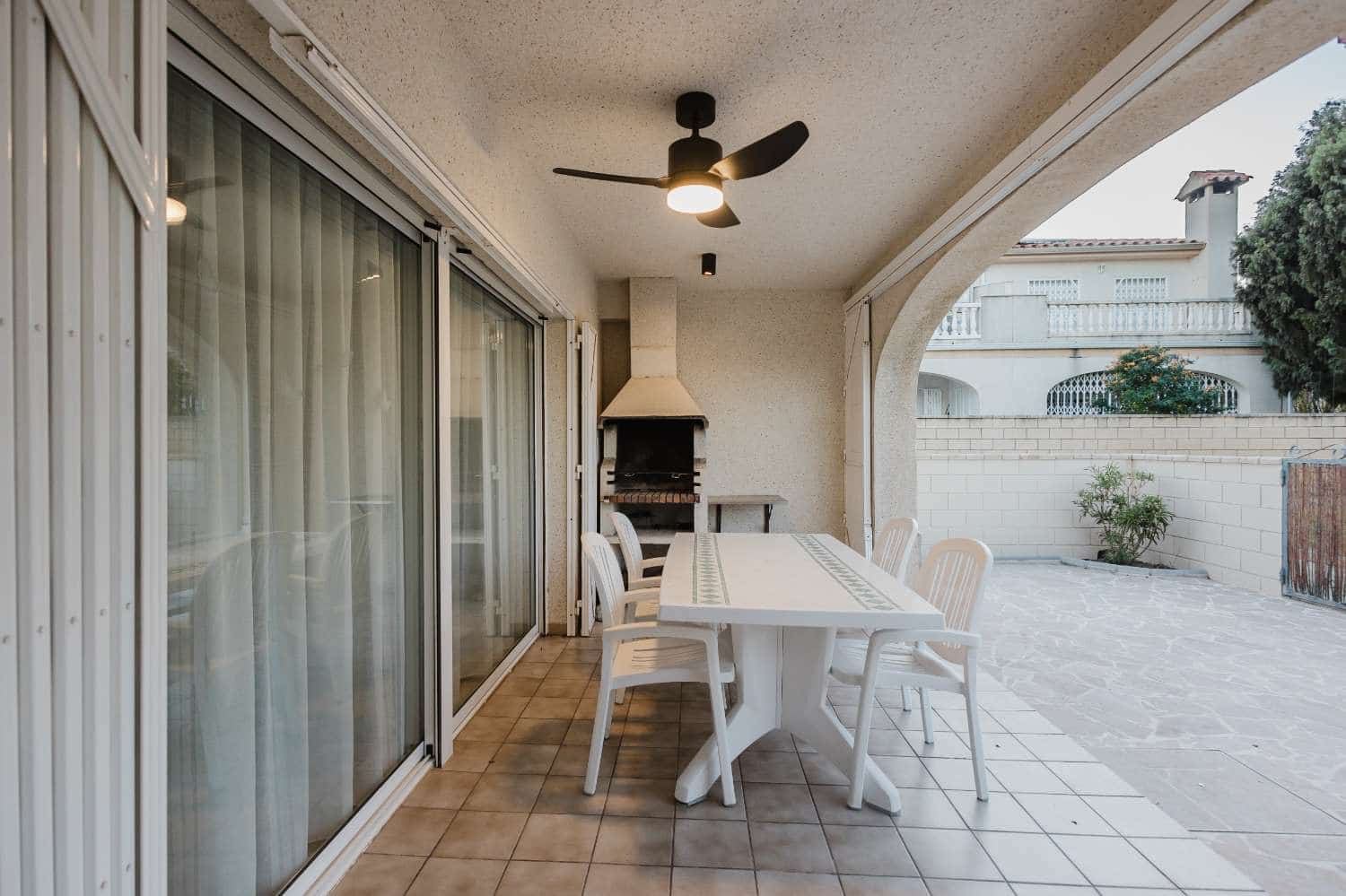 3 soverom Rekkehus til salgs i Mont-roig del Camp med svømmebasseng - € 265 000 (Ref: 9448987)