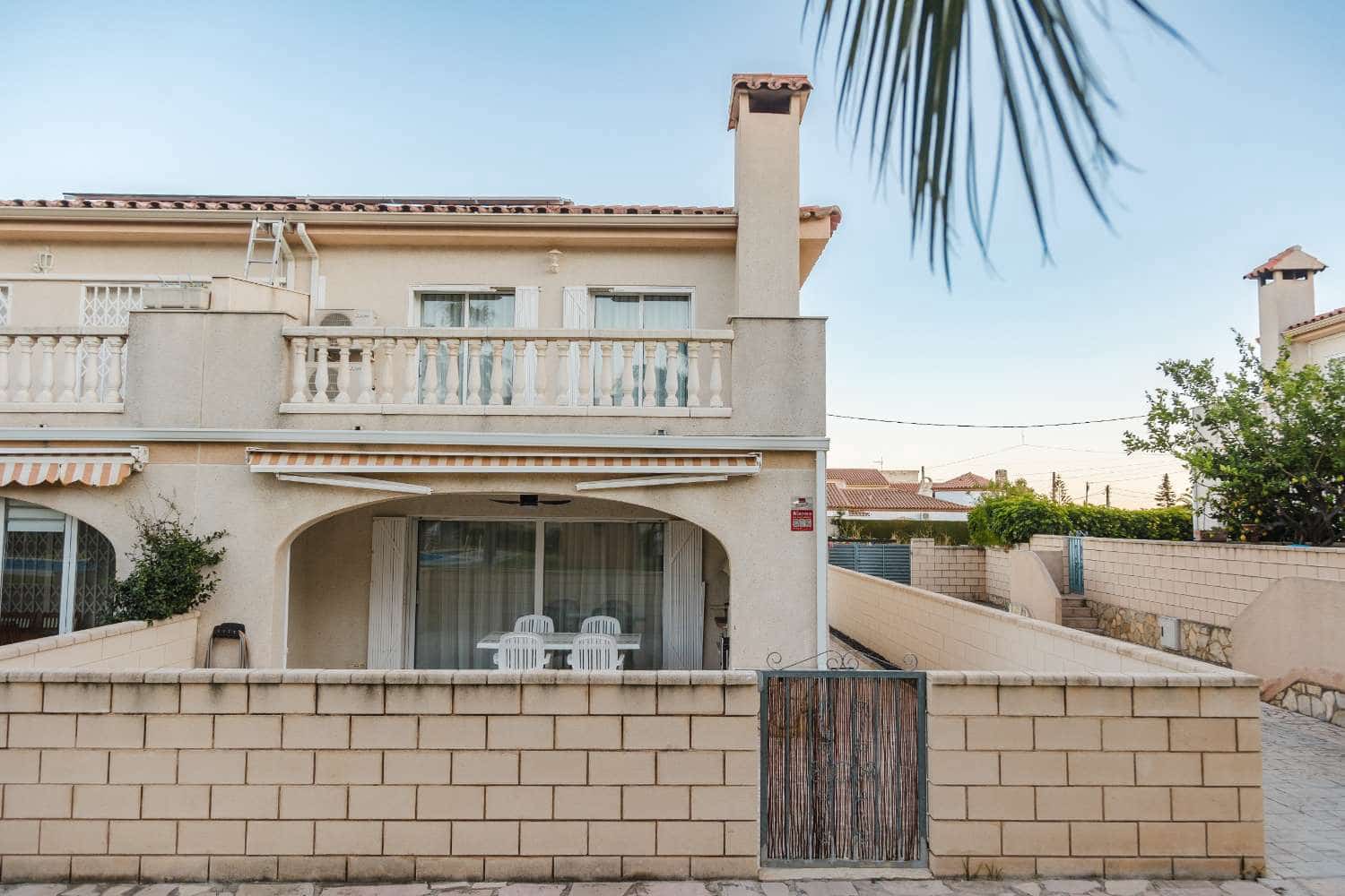 3 soverom Rekkehus til salgs i Mont-roig del Camp med svømmebasseng - € 265 000 (Ref: 9448987)