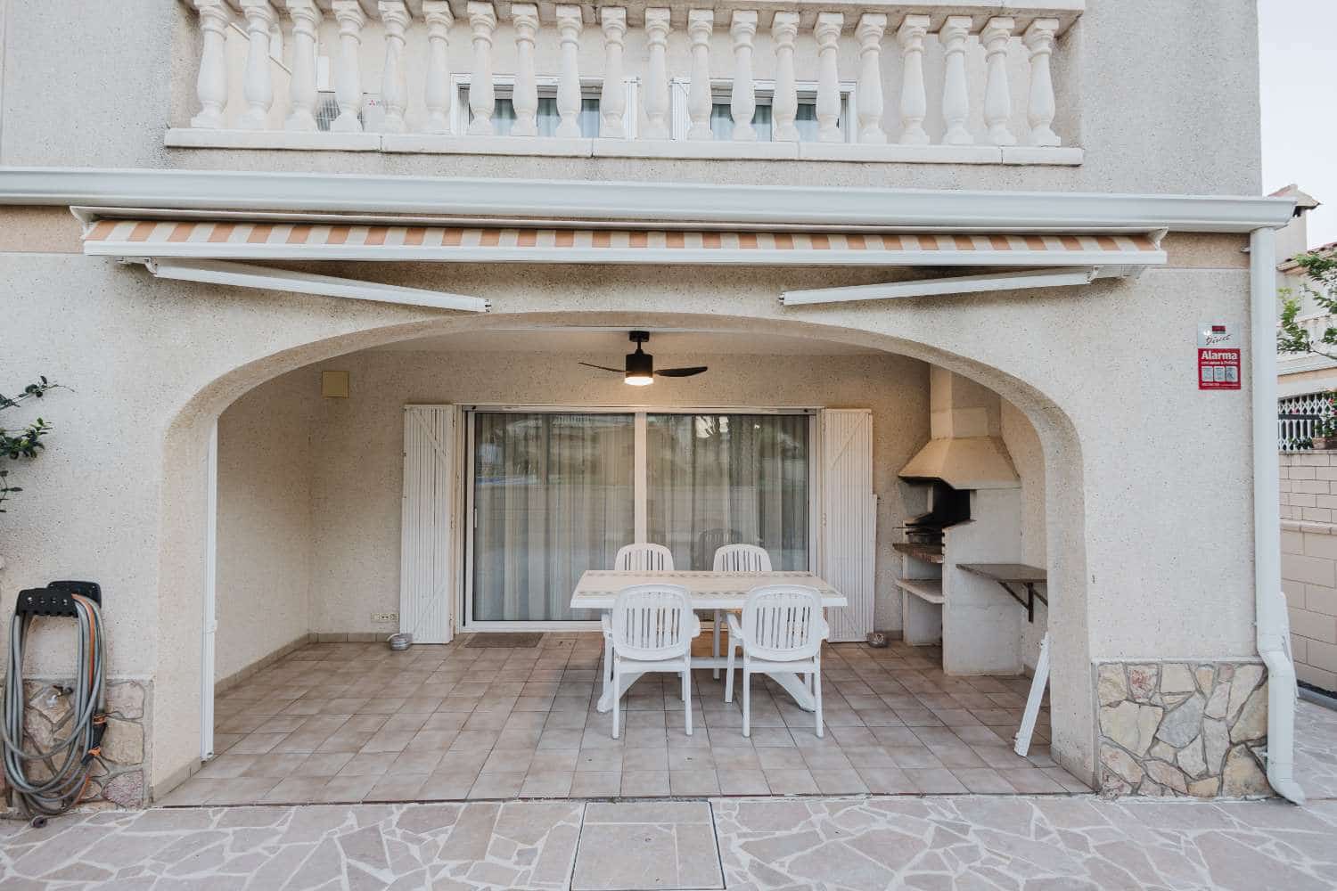 3 soverom Rekkehus til salgs i Mont-roig del Camp med svømmebasseng - € 265 000 (Ref: 9448987)