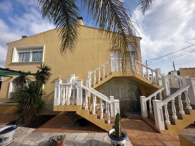 4 chambre Villa/Maison à vendre à L'Ametlla de Mar avec piscine - 330 000 € (Ref: 9535586)