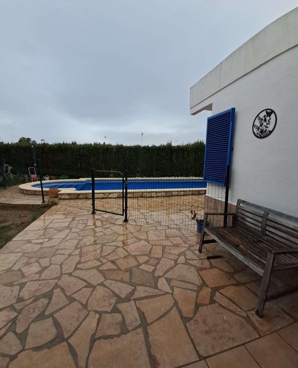 Chalet de 3 habitaciones en L'Ametlla de Mar en venta con piscina - 285.000 € (Ref: 9547833)