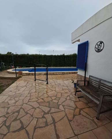 Chalet de 3 habitaciones en L'Ametlla de Mar en venta con piscina - 285.000 € (Ref: 9547833)