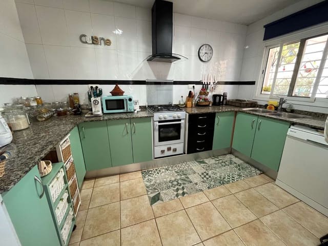 Chalet de 3 habitaciones en L'Ametlla de Mar en venta con piscina - 285.000 € (Ref: 9547833)