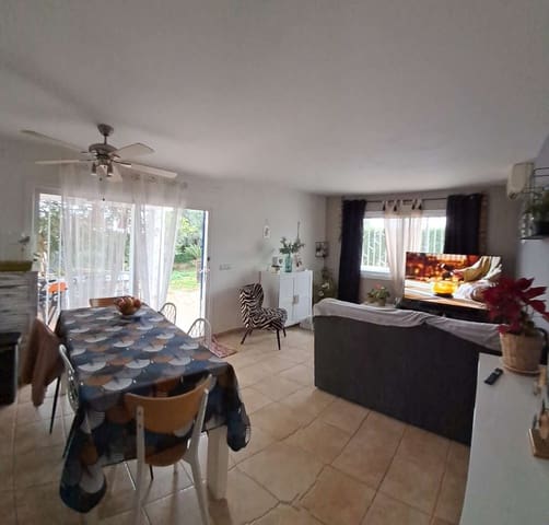 Chalet de 3 habitaciones en L'Ametlla de Mar en venta con piscina - 285.000 € (Ref: 9547833)