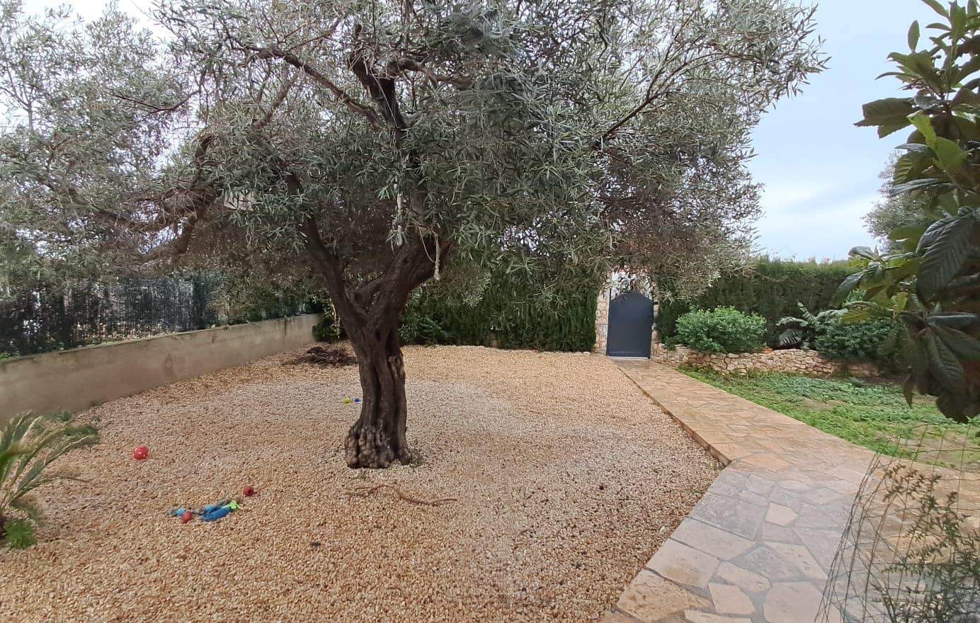 Chalet de 3 habitaciones en L'Ametlla de Mar en venta con piscina - 285.000 € (Ref: 9547833)