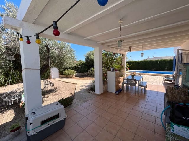 Chalet de 3 habitaciones en L'Ametlla de Mar en venta con piscina - 285.000 € (Ref: 9547833)