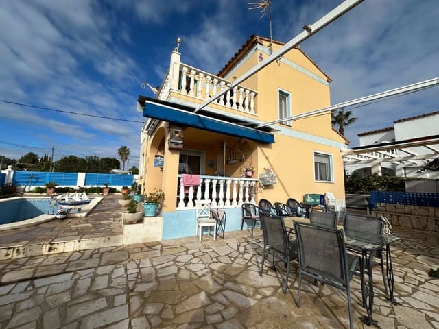 3 makuuhuone Huvila myytävänä paikassa L'Ametlla de Mar mukana uima-altaan - 299 000 € (Ref: 9590791)