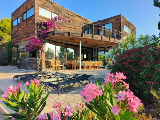 5 quarto Moradia para venda em L'Ametlla de Mar com piscina garagem - 810 000 € (Ref: 9599357)