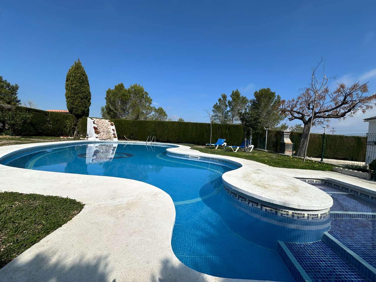 4 quarto Moradia Geminada para venda em L'Ametlla de Mar com piscina garagem - 450 000 € (Ref: 9690113)