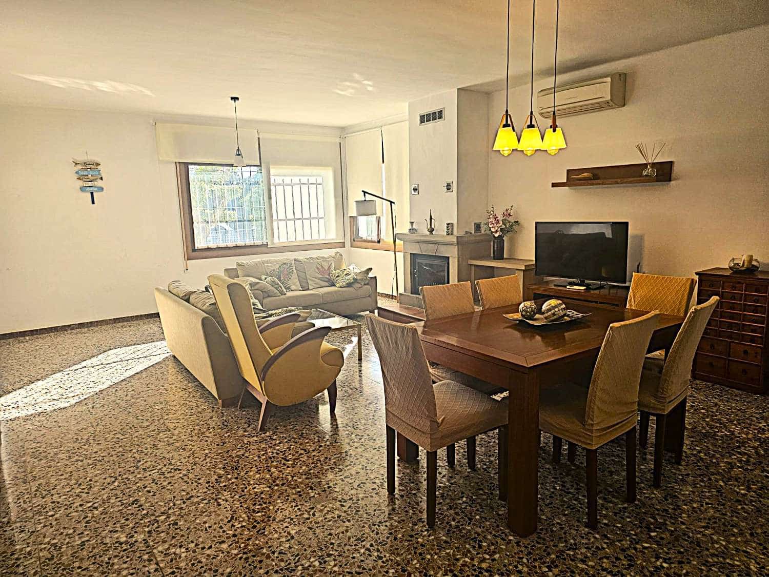 3 chambre Maison de Ville à vendre à L'Ametlla de Mar avec piscine garage - 395 000 € (Ref: 9731725)