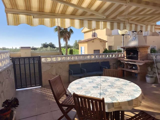 3 makuuhuone Rivitalo myytävänä paikassa Mont-roig del Camp mukana uima-altaan - 280 000 € (Ref: 9755386)