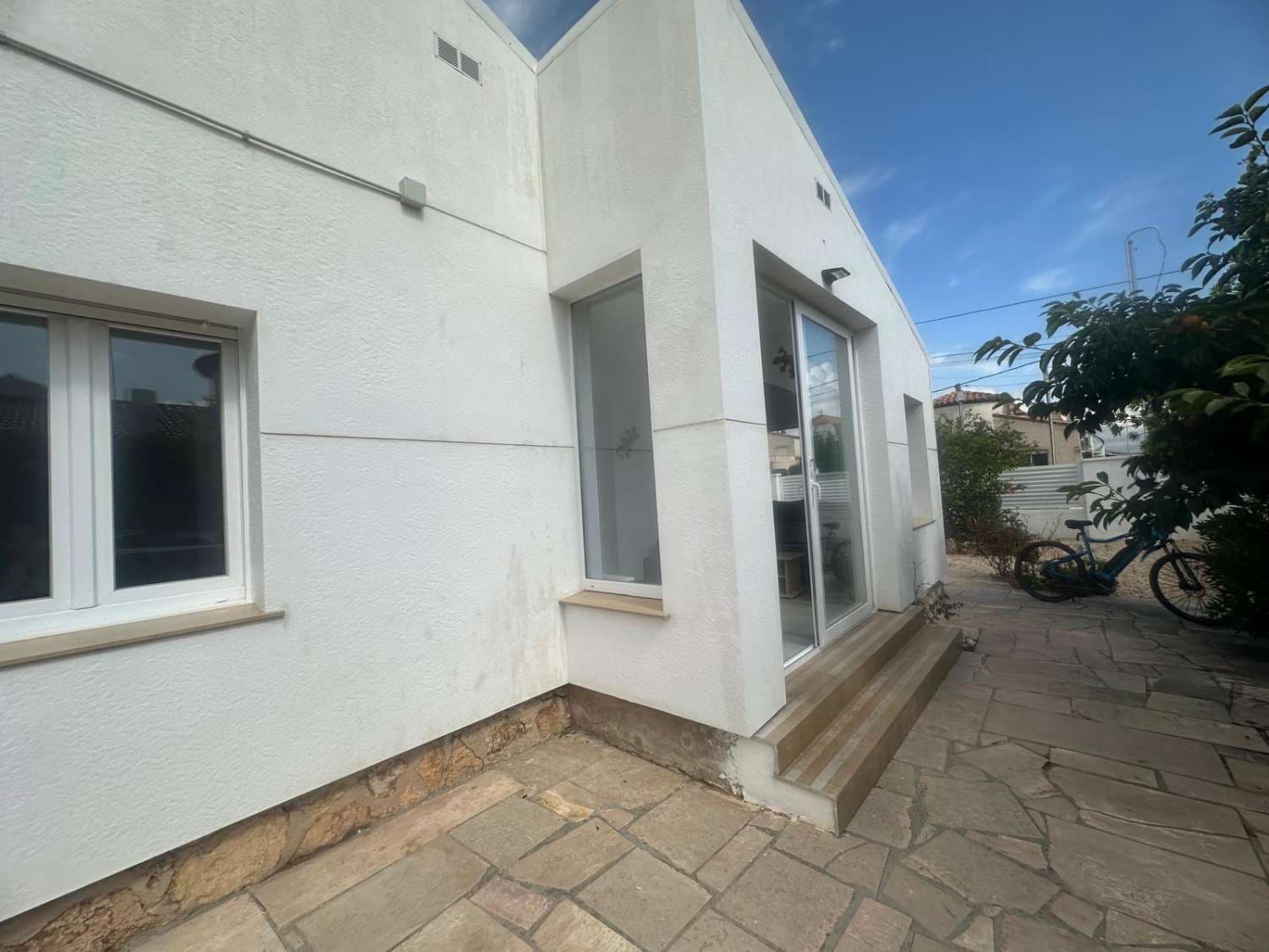 3 bedroom Villa for sale in L'Ametlla de Mar with pool - € 375,000 (Ref: 9824761)