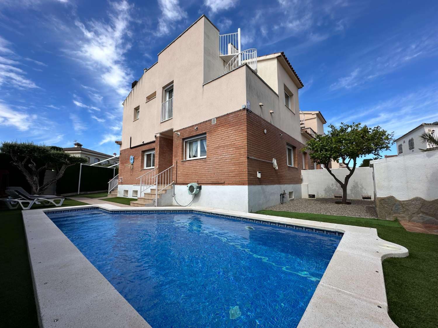 4 soveværelse Semi-Rækkehus til salg i Mont-roig del Camp med swimmingpool garage - € 629.000 (Ref: 9828761)