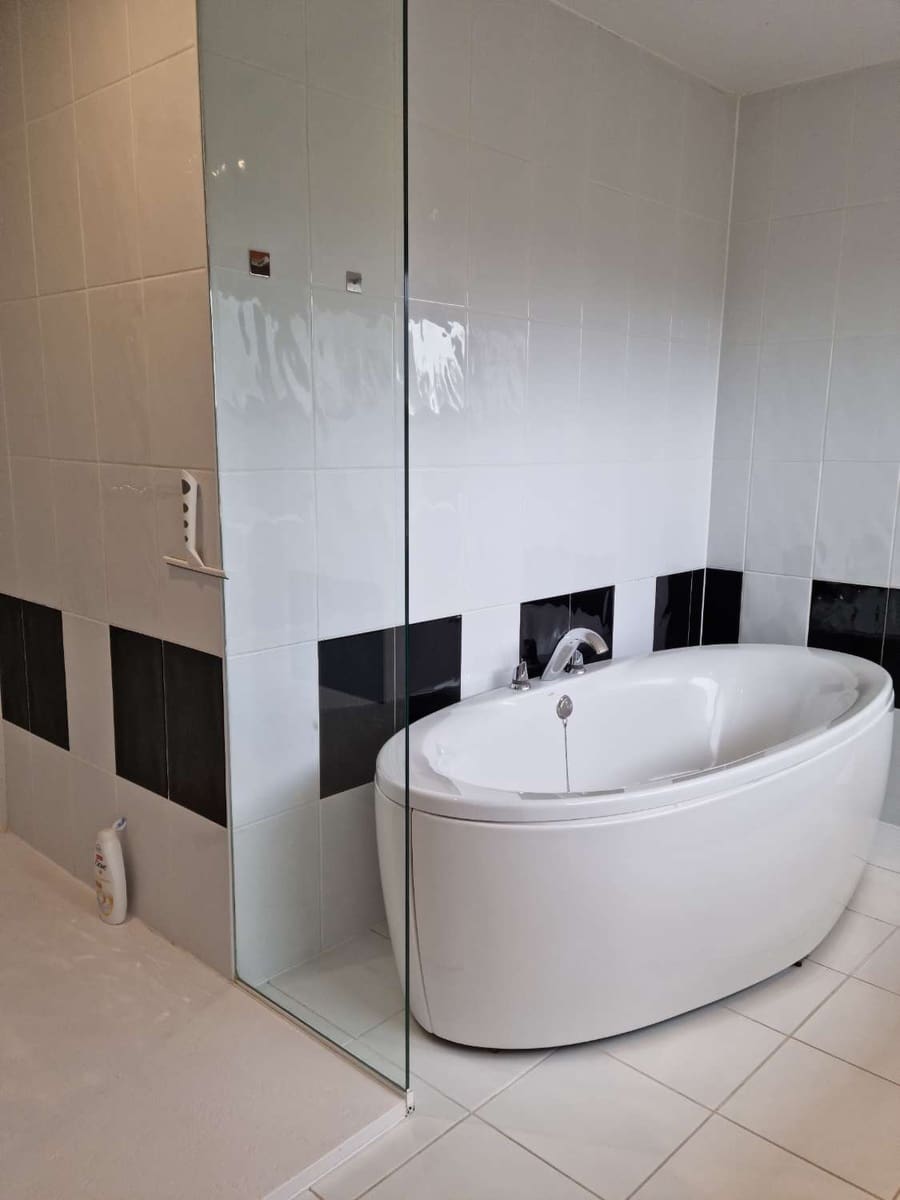 5 quarto Moradia para venda em L'Ametlla de Mar com piscina garagem - 749 000 € (Ref: 9851685)