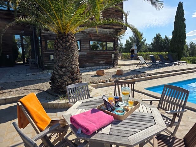5 quarto Moradia para venda em L'Ametlla de Mar com piscina garagem - 749 000 € (Ref: 9851685)