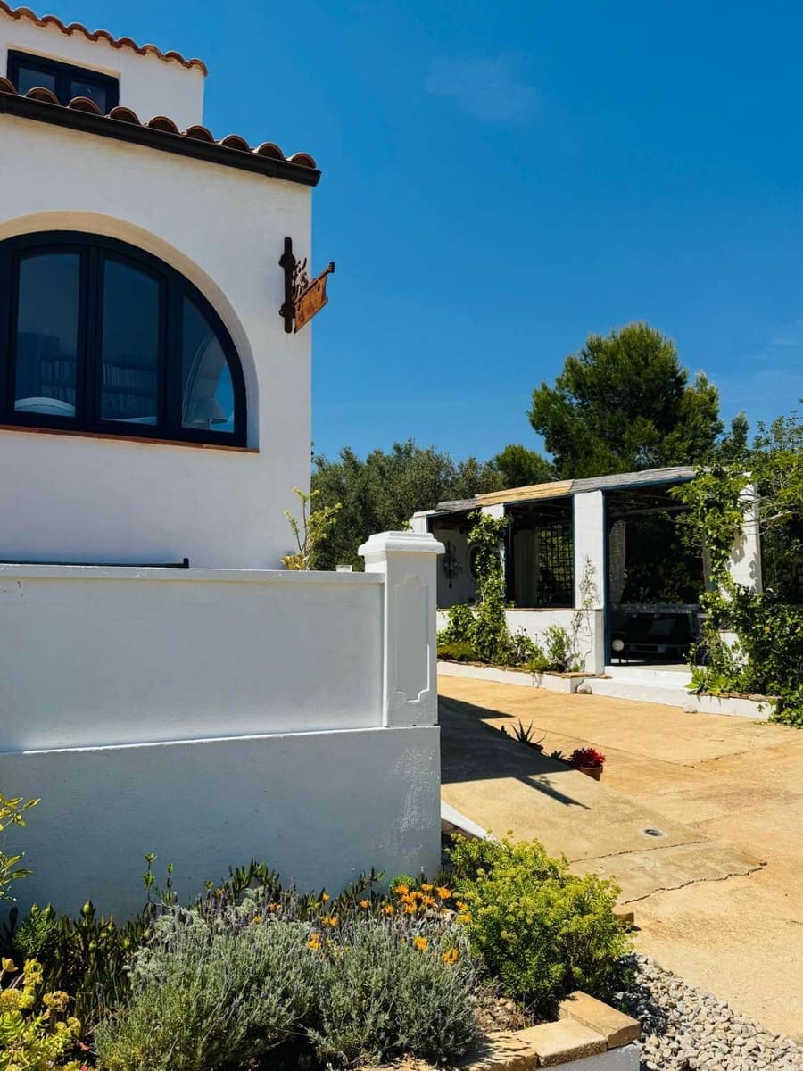 8 bedroom Finca/Country House for sale in L'Ametlla de Mar with pool garage - € 530,000 (Ref: 9889912)