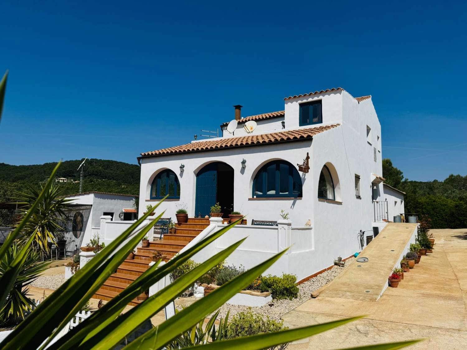 8 bedroom Finca/Country House for sale in L'Ametlla de Mar with pool garage - € 530,000 (Ref: 9889912)