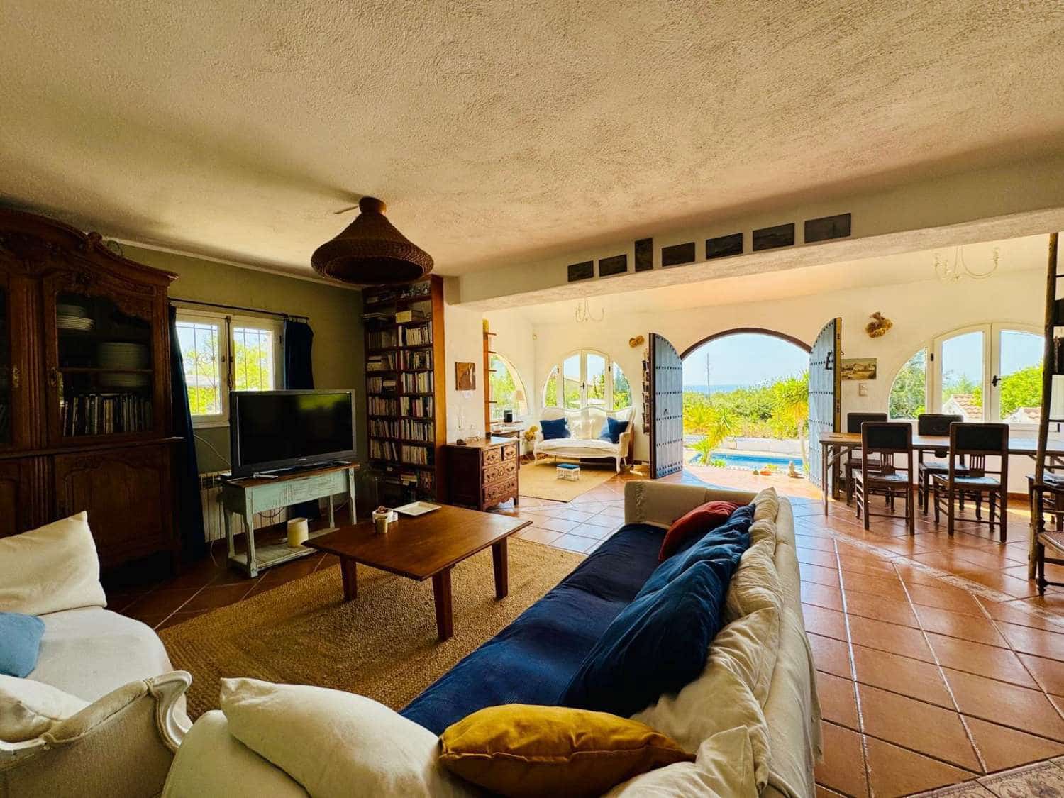 8 bedroom Finca/Country House for sale in L'Ametlla de Mar with pool garage - € 530,000 (Ref: 9889912)