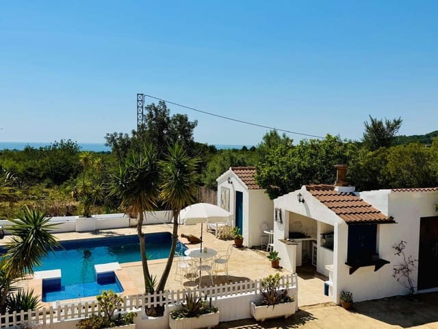 8 bedroom Finca/Country House for sale in L'Ametlla de Mar with pool garage - € 530,000 (Ref: 9889912)