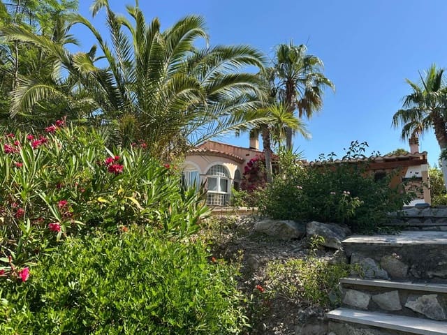 4 sovrum Villa till salu i L'Ametlla de Mar med pool - 390 000 € (Ref: 9915301)