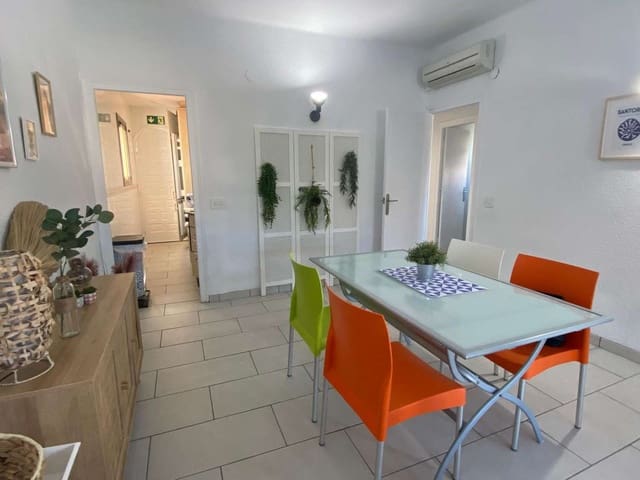Pareado de 3 habitaciones en Mont-roig del Camp en venta con piscina garaje - 290.000 € (Ref: 9943381)