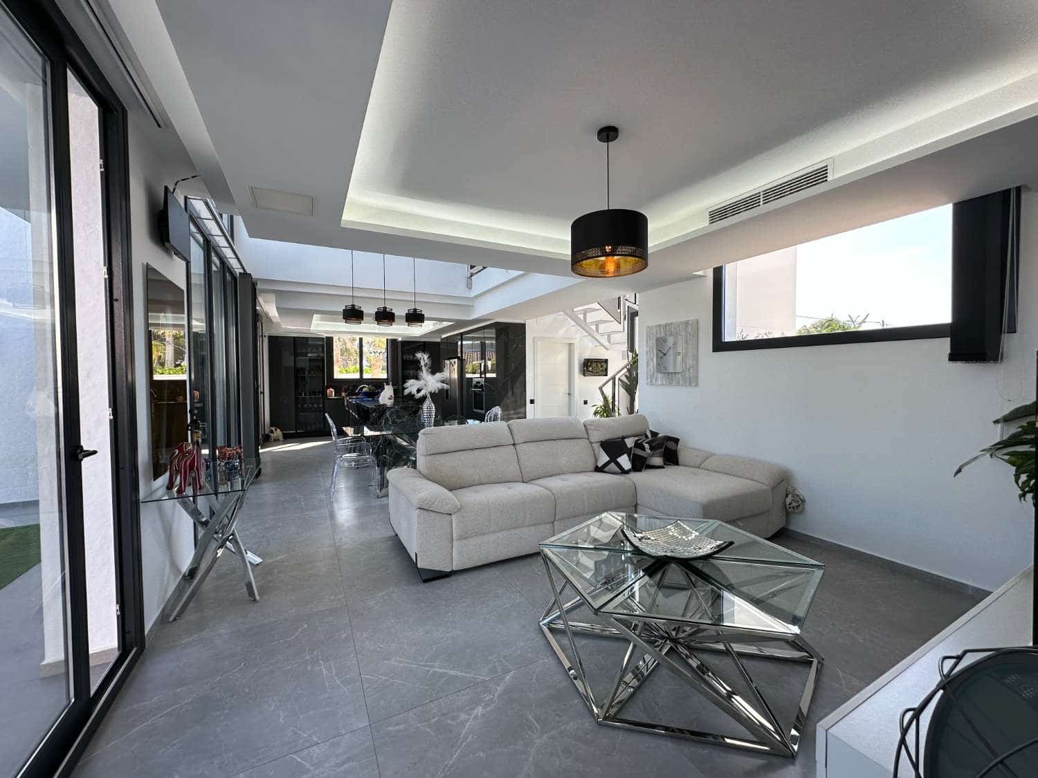 4 soveværelse Villa til salg i L'Ametlla de Mar med swimmingpool garage - € 1.300.000 (Ref: 9943909)