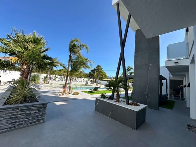 Chalet de 4 habitaciones en L'Ametlla de Mar en venta con piscina garaje - 1.300.000 € (Ref: 9943909)