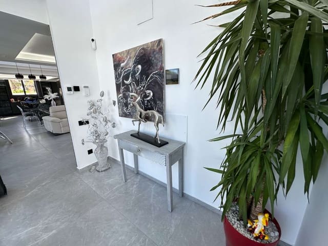 Chalet de 4 habitaciones en L'Ametlla de Mar en venta con piscina garaje - 1.300.000 € (Ref: 9943909)