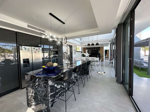 4 chambre Villa/Maison à vendre à L'Ametlla de Mar avec piscine garage - 1 300 000 € (Ref: 9943909)
